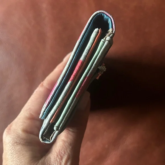 Relic Sweetheart Wallet - Picture 9 of 10